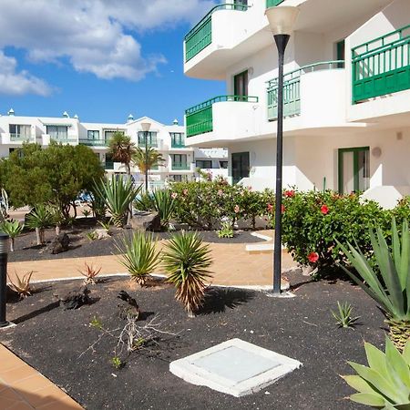 Luxury Beach Front Apartmentos Tahiche Costa Teguise Exterior photo