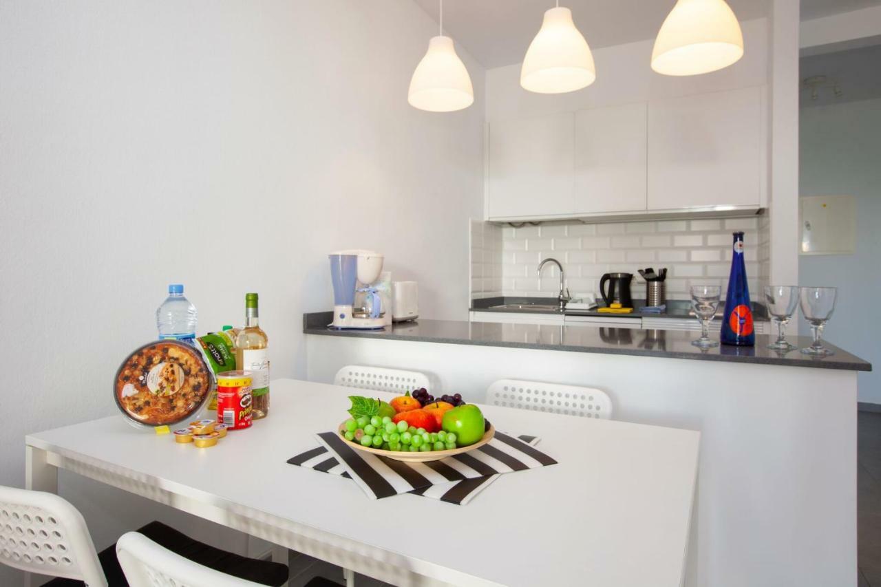 Luxury Beach Front Apartmentos Tahiche Costa Teguise Exterior photo